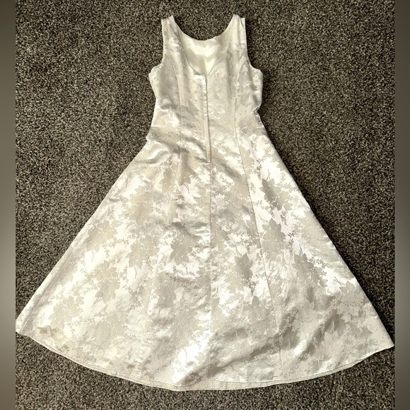 Jessica McClintock Girls • Vintage Ivory Floral Jacquard Sleeveless Size 14 - Picture 2 of 10